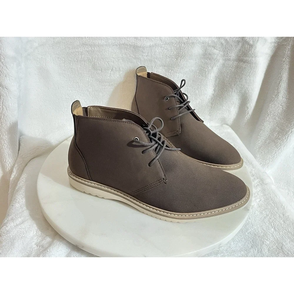 Hawker Rye Breck Colored Cognac Chukka Boots Textured Upper Men's size 11.5